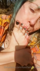 little footworship by the river as i just cant leave it withouti love it tooo much 1.mp4