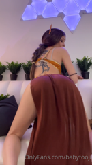 323076131_just-jiggling-my-butt-1-17_0.m4v