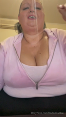831587640_hello-babes-tips_0.m4v