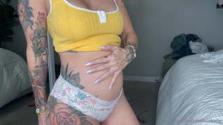 468696627_i-want-this-belly-to-grow-bigger-i-need-a-full-time-feeder_0.m4v