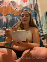 219037242_pasta-stuffing-ive-eaten-so-so-so-much-today-im-so-proud_0.m4v