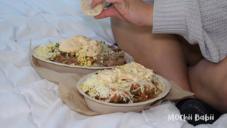 1234990200_burrito-bowl-belly-4k-cal-stuffing-originally-post_0.mp4