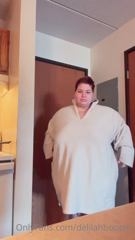 225958101_quick-just-rolled-out-of-bed-to-grab-food-video-i-ve-had_0.m4v