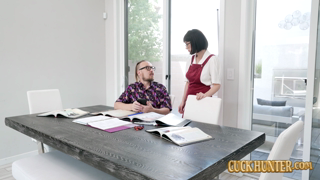 cuckhunter.21.11.29.olive.glass.4k.mp4