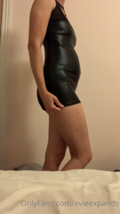 411173790_i-try-on-my-new-dress-in-the-morning-it-looks-good-a-littl_0.m4v