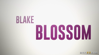 Blake Blossom - [BrazzersExxtra.com] - [2022] - Sinntilating Curves - 4K.mp4
