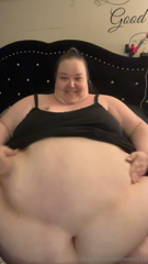 729267993_french-toast-family-feast-stuffing-and-of-course-some-belly_0.m4v