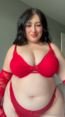 1594175461_someone-once-said-red-is-the-best-color-on-me-i-think-they-m_1.mp4