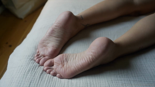 maxi-rose-aka-cutestickyfeet-08-31-2023-onlyfans-video-i-have-something-super-special-for-you-today-this-close-up-exploration-of-my-soles_720p.mp4