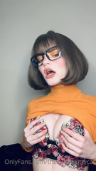 232191754_velma-ahegaos-and-feet_5.m4v