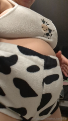 770664674_i-think-i-might-actually-be-turning-into-a-cow_0.m4v
