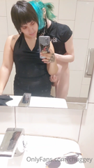 296536437_had-fun-with-my-gf-at-the-mall_0.m4v