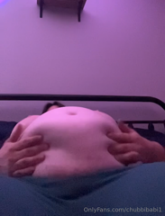 1692717041_feeling-roundfor-lack-of-audio-heres-a-morning-belly-jiggl_1.mp4