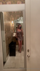 986129065_rate-my-outfit_0.mp4