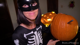 Submissive Skeleton.mp4