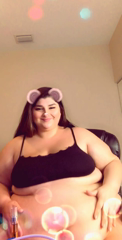 10392018_your-attention-is-all-that-i-want_0.mp4