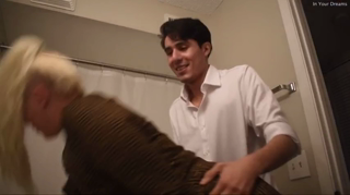 Alexis Andrews Quickie with Waiter.mp4