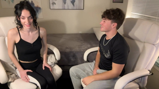 Mae First EVER BJ show!!.mp4