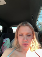 Girl-Mia_2026-04-26_07-16-33_266.mp4