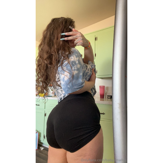 2025-03-21 There back and here to stay 💅🏼Who wants more 🤭-3749332323.jpg