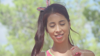 wowgirls.17.07.30.paula.shy.creative.thinking.1080p.mp4