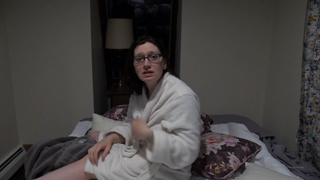 Bettie-Bondage---Oh-No-Your-Girlfriend-Left-You-With-Blue-Balls-Again-Here-Let-Mommy-Help-You-9iNvJsv2.mp4