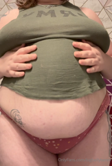 1093949232_what-is-this-a-tanktop-for-ants_0.mp4