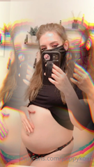 449773585_some-big-belly-candids-happy-weekend-lovelies_4.mp4