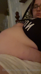 163096398_mmm-sweet-fatty-just-lying-in-bed-round-taut-belly_0.m4v