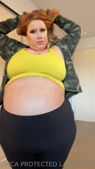 504646880_now-you-see-it-now-you-dont-haha-being-curvy-fat-and-pr_2.mp4