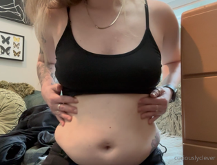 523410408_play-with-my-belly-plz_0.m4v