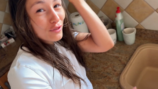 Wet Hair Kitchen Slut – From “No” to Taking It on the Table & Chair-(1080p30).mp4
