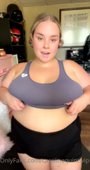 371110835_sweaty-tits_0.m4v