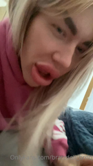 0gww51elg2pof9grmgicn_source.mp4