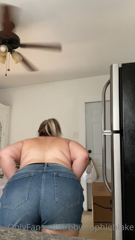 181015306_fat-naked-and-jiggly-in-my-kitchen-i-feel-weirdly-small_0.m4v