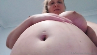 624323943_my-belly-is-nicely-packed-tonight_0.m4v