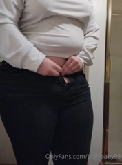180499844_bonus-vid-i-popped-out-of-these-jeans-today-scroll-to-se_1.m4v