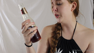 406520104_hey-cuties-you-guys-really-liked-the-older-videos-i-posted_0.m4v