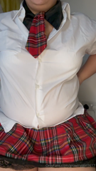 832642349_5-donuts-feed-to-me-by-my-professor_0.mp4