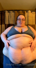 297836234_hoodie-on-or-hoodie-off-watch-them-tits-drop_1.m4v