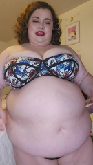 861741419_recently-i-had-to-size-up-on-all-my-jeans-it-s-no-surprise_0.m4v