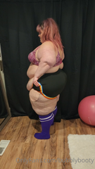 542590462_squishy-af-and-big-af_0.mp4