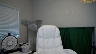 Sandragpopa Masturbating In Her Gaming Chair 09-02-23 - CamWhores.mp4