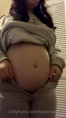 64695571_word-on-the-street-is-im-gettin-kinda-fat_1.m4v