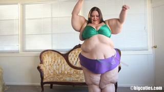 trysta-vid-mardigras02-high.MP4