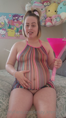 582529730_i-m-just-a-huge-jiggly-piggy-doing-what-i-love-and-hard-core_0.m4v