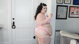 1148848972_fat-stepsister-flaunts-her-summer-bikini-it-s-finally-summer_1.mp4