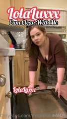 457270527_cum-clean-with-me-2min33sec-exposed-down-blouse-st_0.m4v
