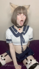 226308434_schoolgirl-outfit-catgirl-ahegaos_3.m4v