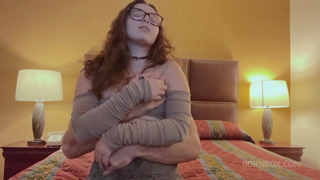 GORGEOUS BABE LEANA LOVINGS STRUGGLES TO TAKE EVERY INCH OF A HUGE FAT COCK.mp4